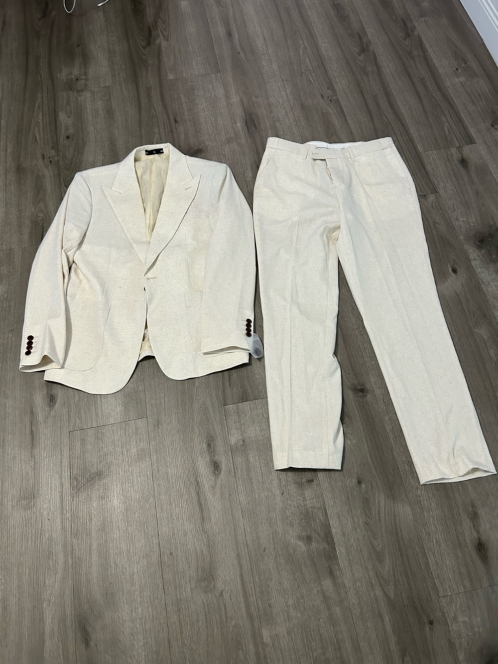 Men's Cream Linen Suit - Classic Tailored Blazer & Trousers - Picture 8 of 8